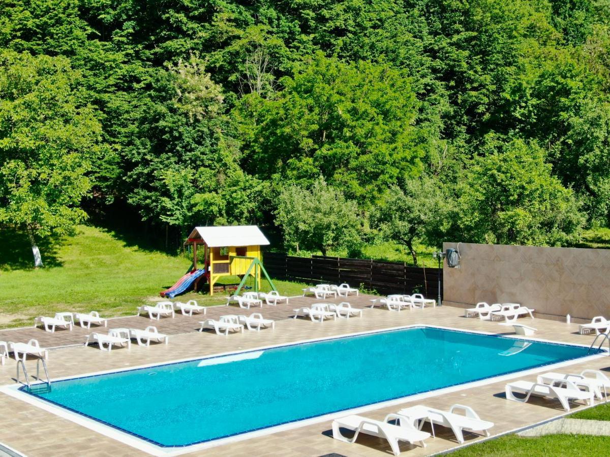 Hotel Casa Cartianu Târgu Jiu Exteriér fotografie
